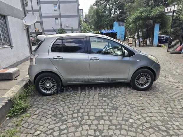 Toyota Yaris 2007 Silver