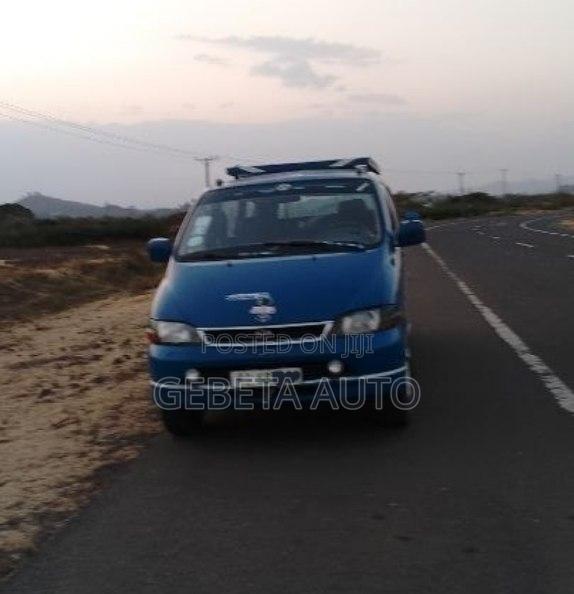 Toyota HiAce 2001