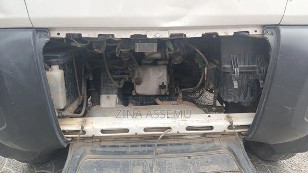 Bajaj Qute 2019 White