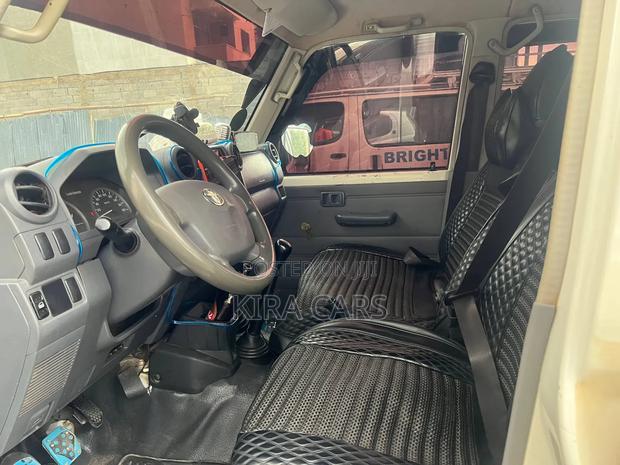 Toyota Land Cruiser 2020 White