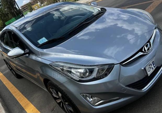 Hyundai Avante 2015 Gray