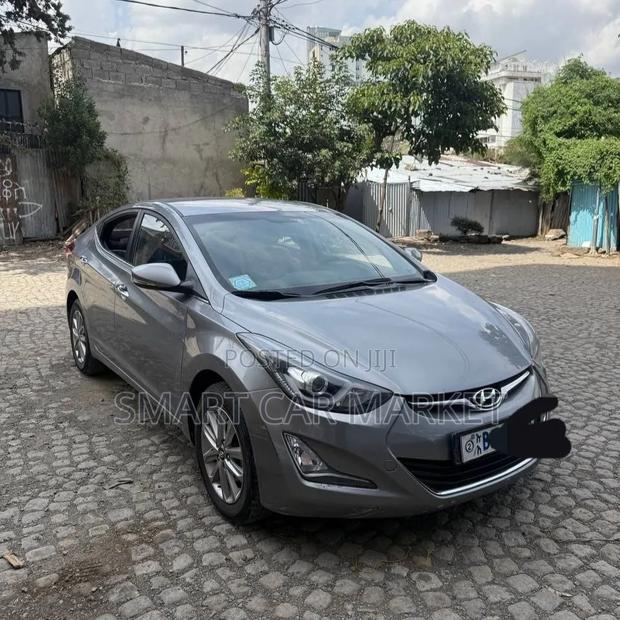 Hyundai Avante 2015 Gray