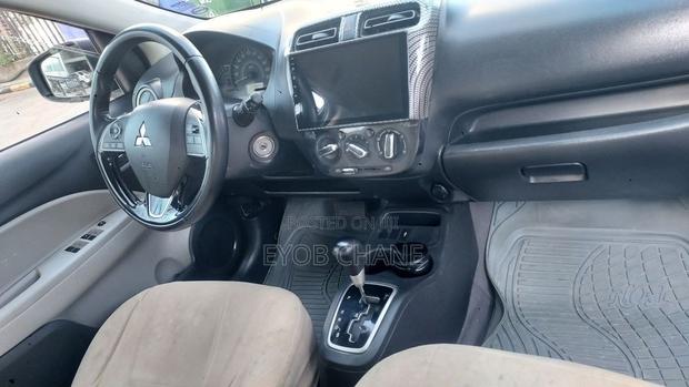 Mitsubishi Attrage 2022 Gray