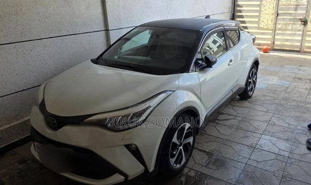 Toyota C-HR 2020 Off white