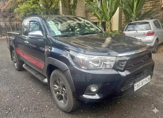 Toyota Hilux Revo Single Cab Deisel 2.8 RWD 2017 Black