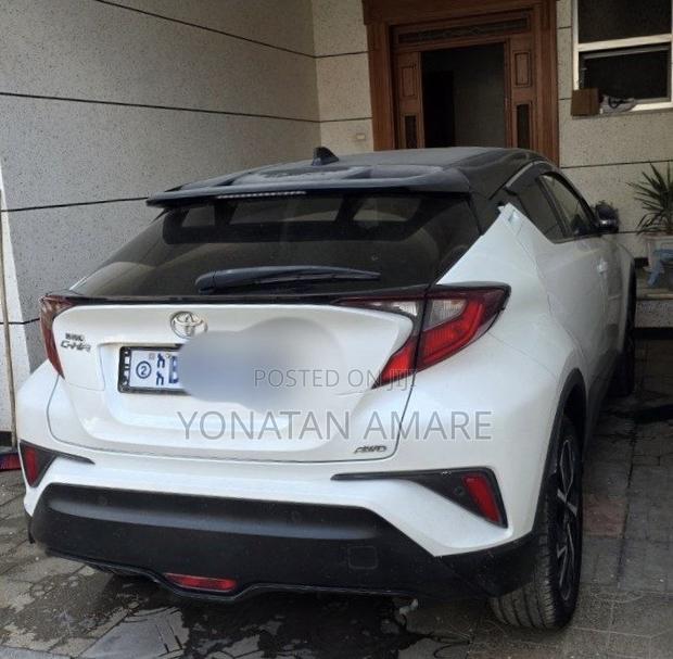 Toyota C-HR 2021 White