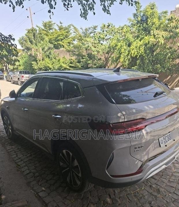 BYD Song Plus 2025 Gray