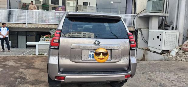 Toyota Land Cruiser 2021 Gold