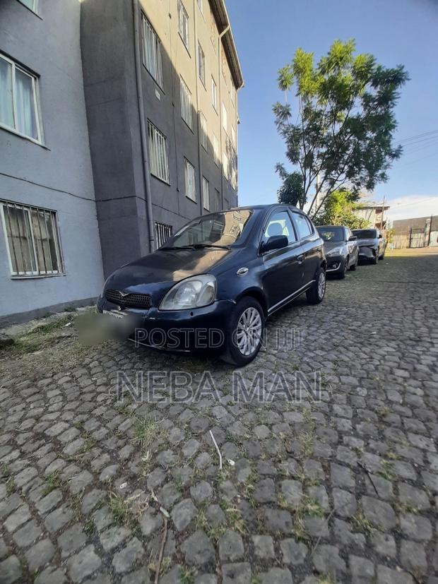 Toyota Vitz 1.0 FWD 5dr 2000 Black