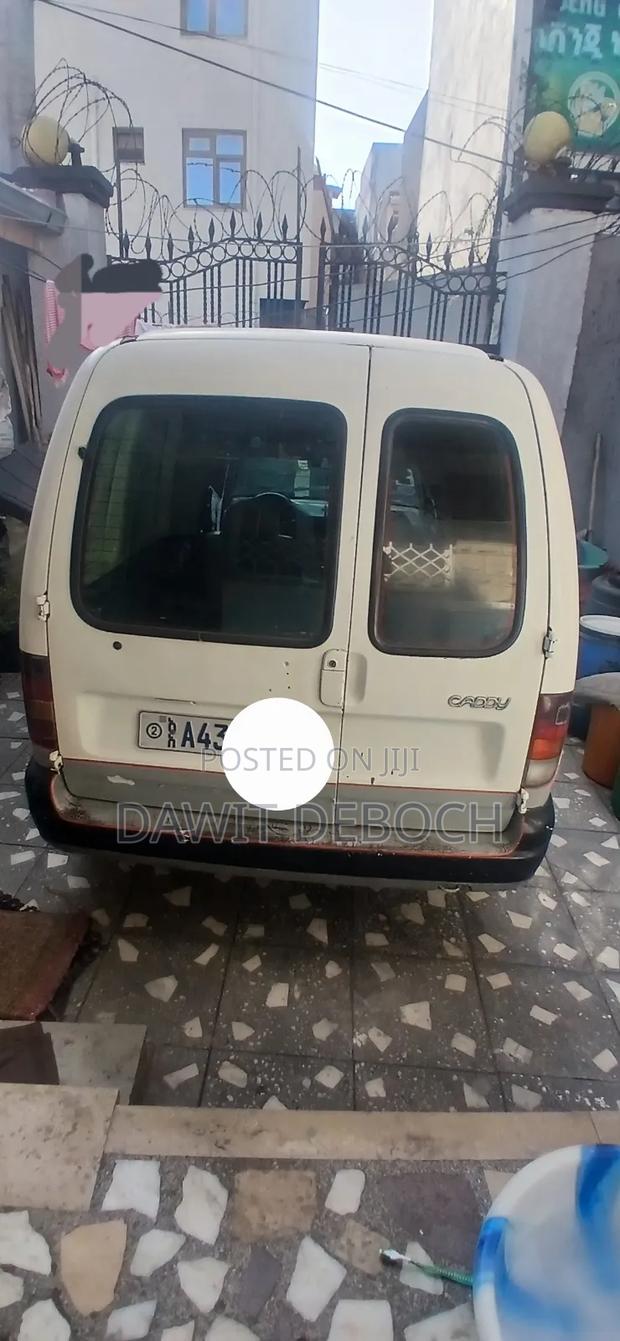 Volkswagen Caddy 2001 White