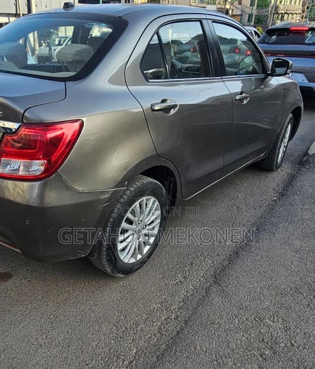 Suzuki Dzire 2022 Gray