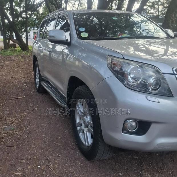 Toyota Land Cruiser Prado 2014 Silver