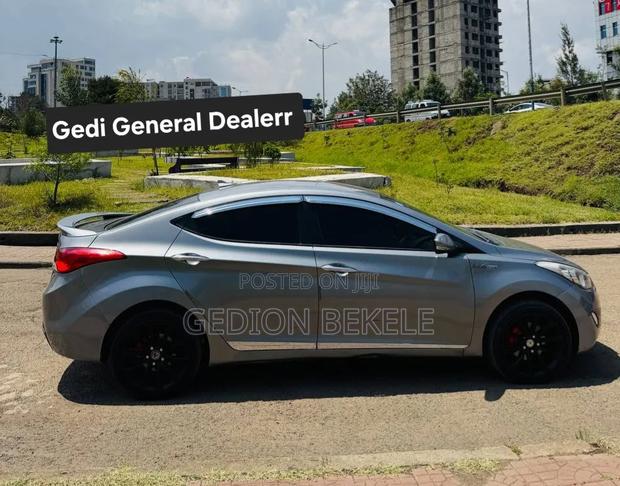 Hyundai Avante 2013 Gray