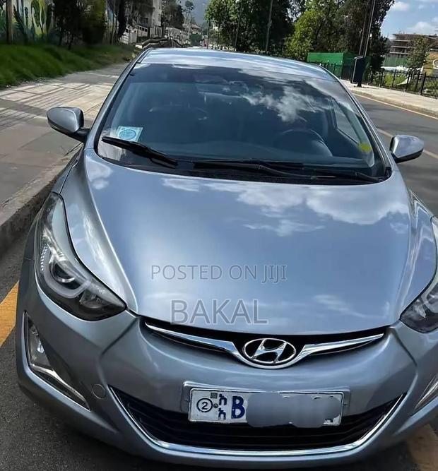 Hyundai Avante 2013 Gray