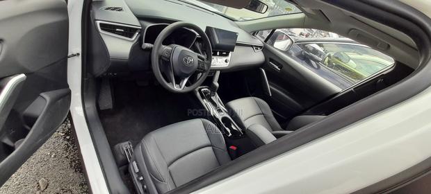 New Toyota Corolla Cross Hybrid 2024 White