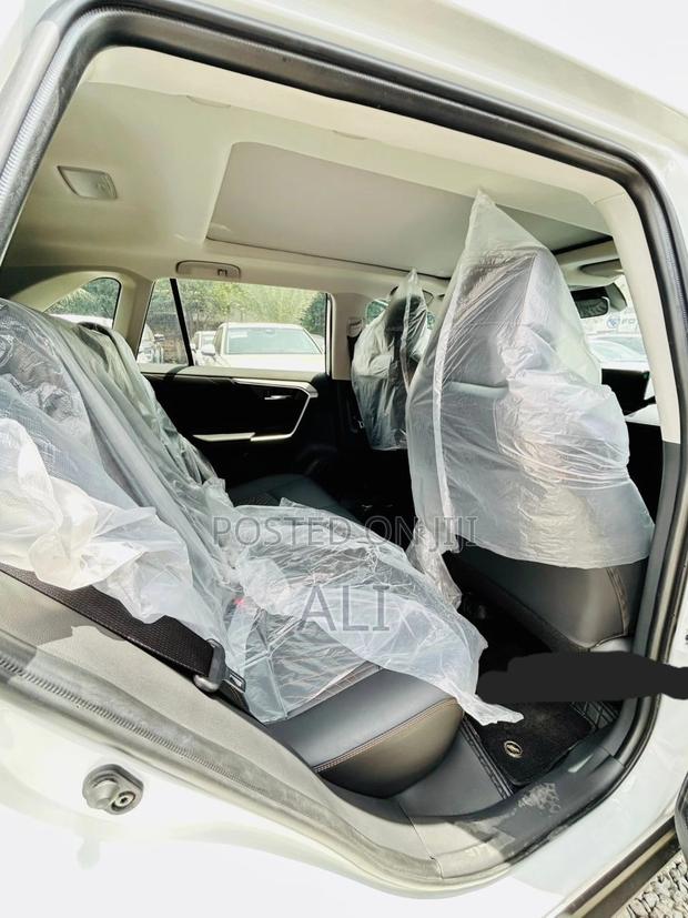 New Toyota RAV4 2024 White