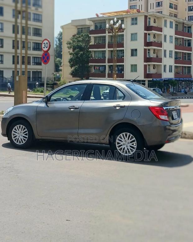 Suzuki Dzire 2022 Gray