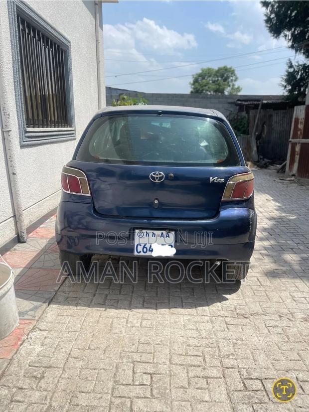Toyota Vitz 1999 Blue