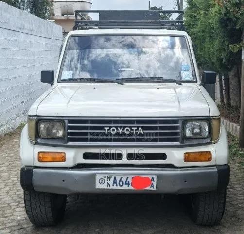Toyota Land Cruiser 1994 White