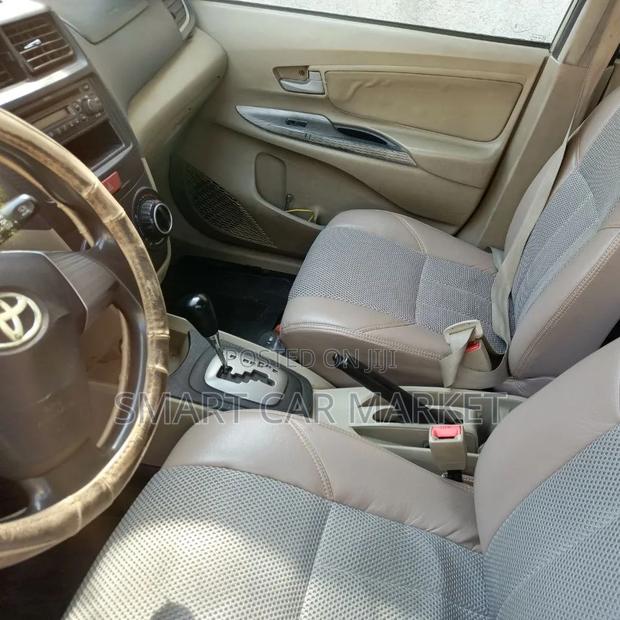 Toyota Avanza 2014 Silver