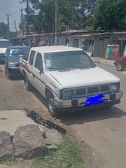 Nissan Pick-Up 1989 White for sale