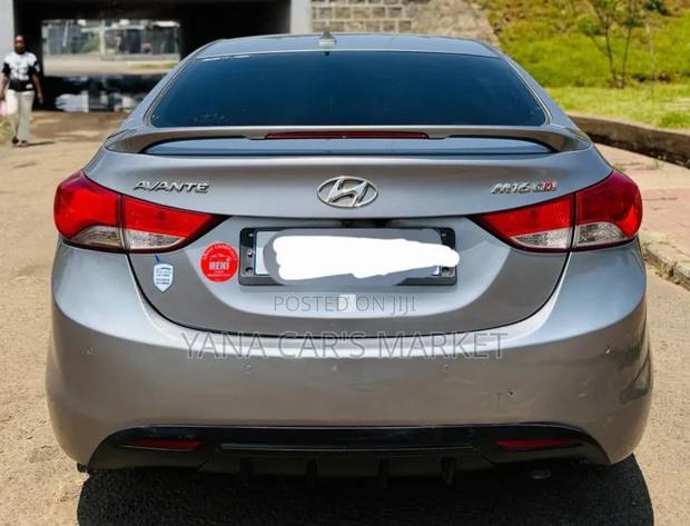 Hyundai Avante 2013 Gray