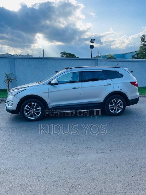 Hyundai Santa Fe 2015 Silver