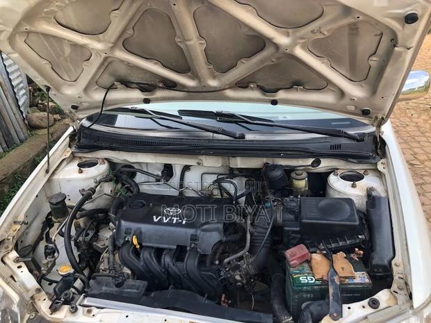 Toyota Corolla 2007 White
