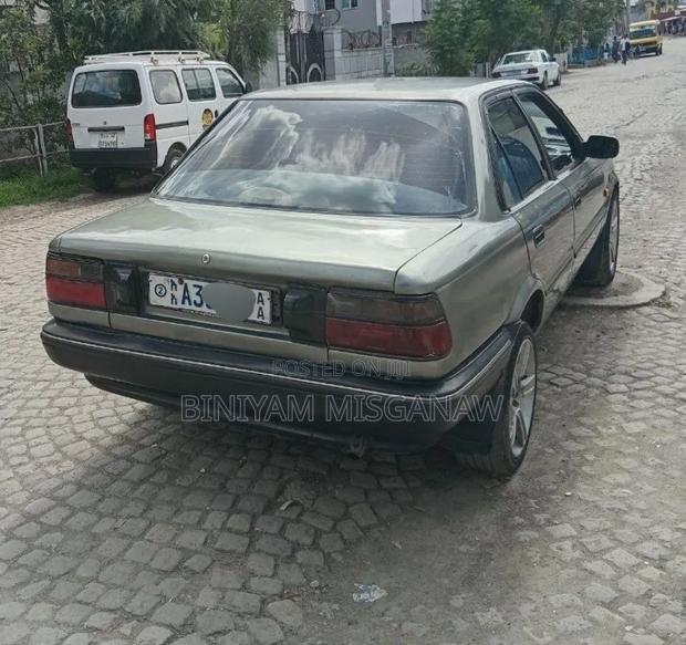 Toyota Corolla II 1992 Gray