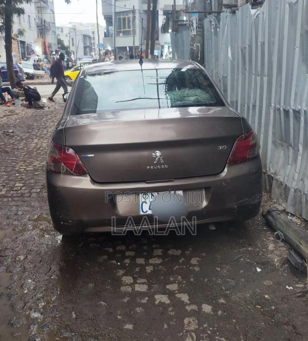 Peugeot 301 2016 Beige