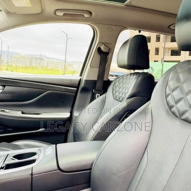 Hyundai Santa Fe 2023 Gray