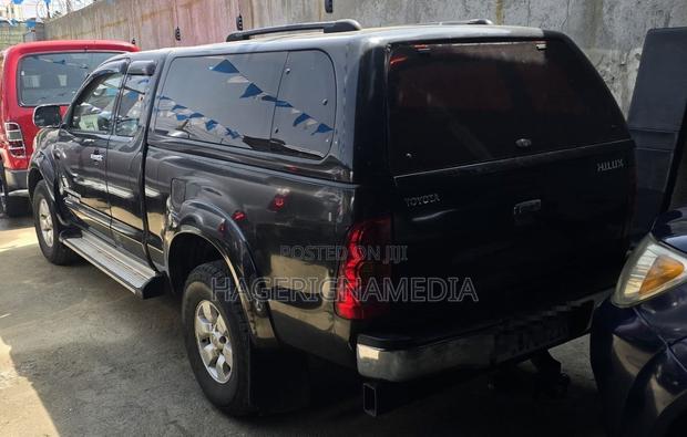 Toyota Hilux 2008 Black