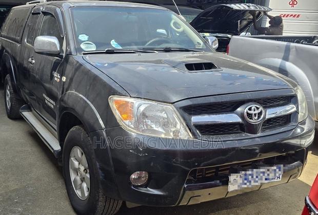 Toyota Hilux 2008 Black