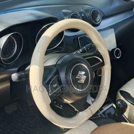 Suzuki Swift 2021 Gray