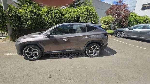 Hyundai Tucson 2022 Gray