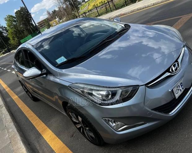 Hyundai Avante 2016 Gray