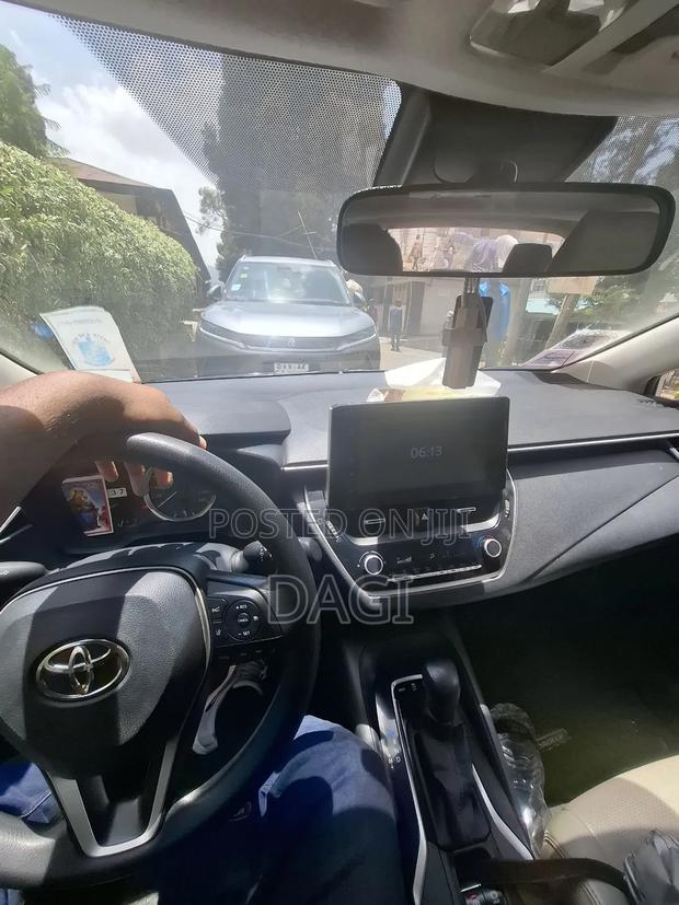 Toyota Corolla 2022 White