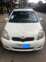 Toyota Vitz 2002 White for sale