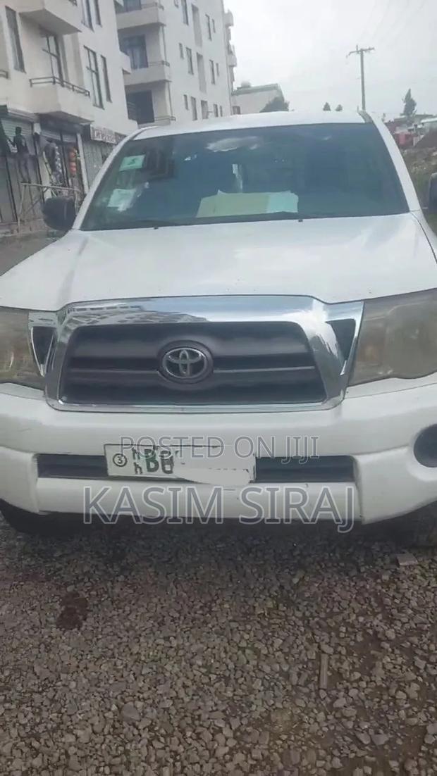 Toyota Tacoma 2008 White