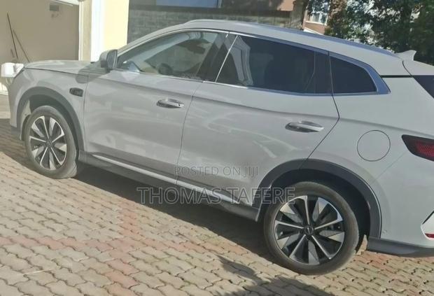 BYD Song Plus DM-i 2025