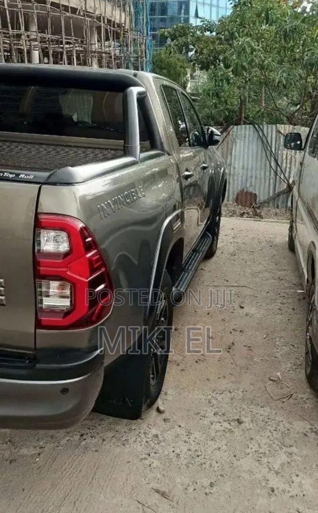 Toyota Hilux Revo Double Cab Deisel 2.4 RWD 2021 Gray
