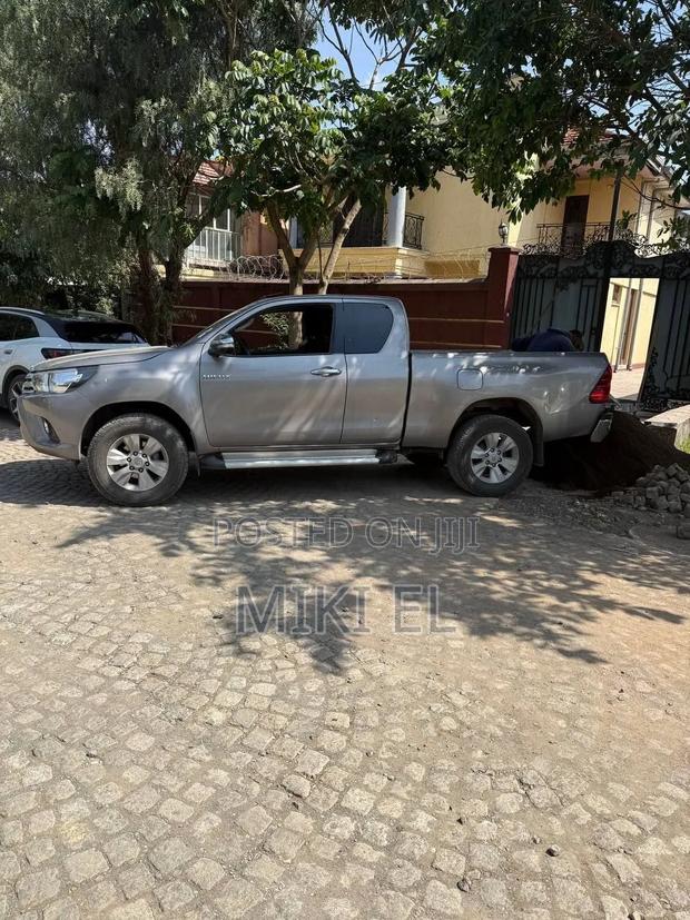 Toyota Hilux Revo Single Cab Deisel 2.8 AWD 2017 Gray