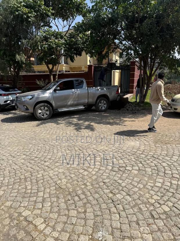Toyota Hilux Revo Single Cab Deisel 2.8 AWD 2017 Gray
