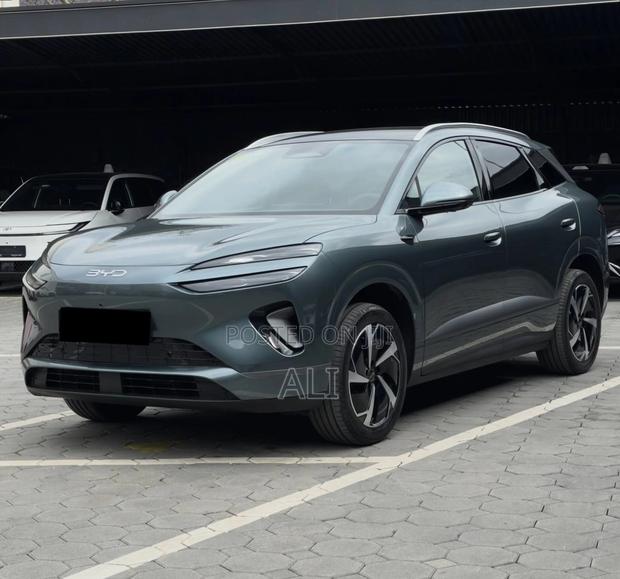 New BYD Sealion 06 EV 2025 Green