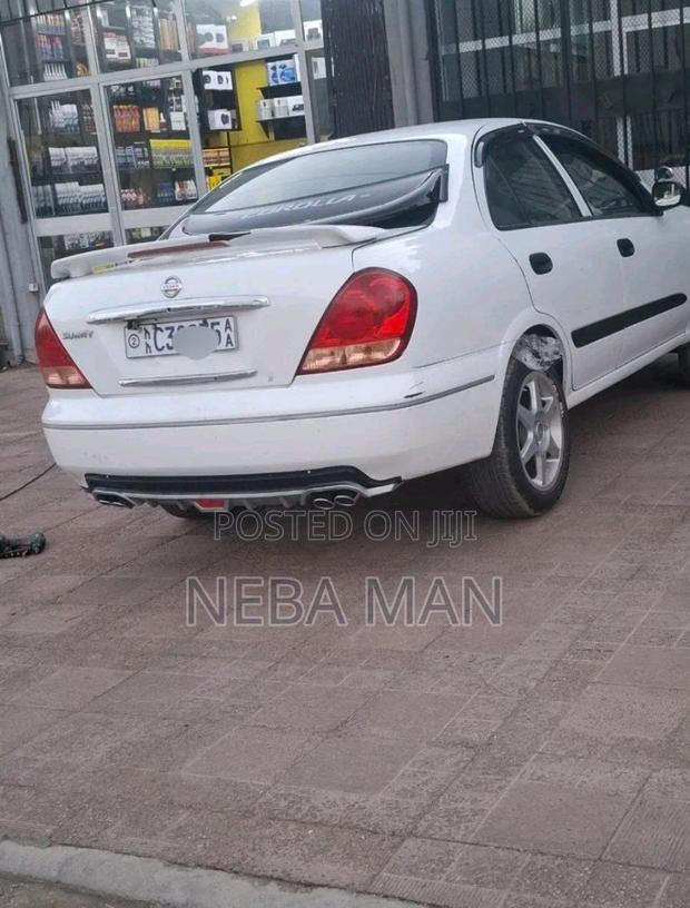Nissan Sunny 2005 White