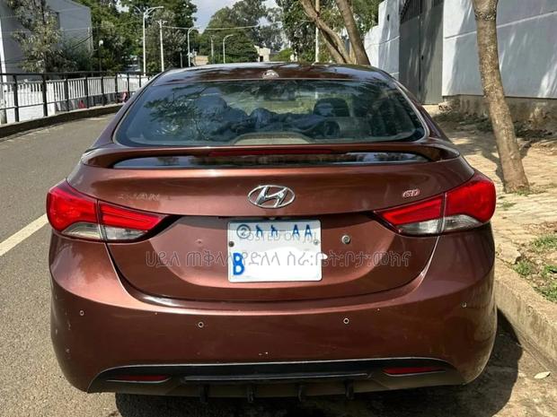 Hyundai Avante 2013 Brown
