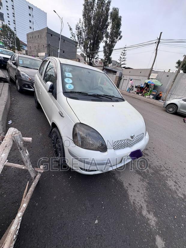 Toyota Vitz 2004