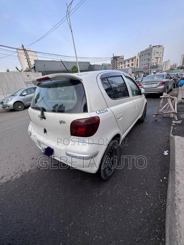 Toyota Vitz 2004