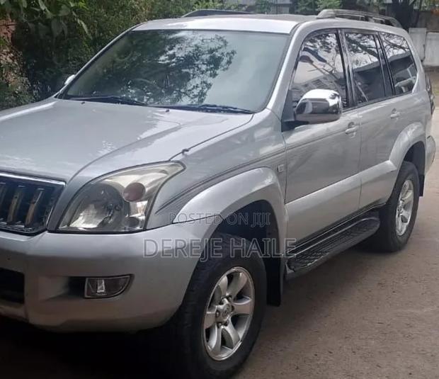 Toyota Land Cruiser Prado 2006 Silver