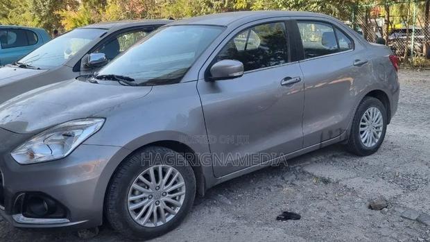 Suzuki Dzire 2022 Gray